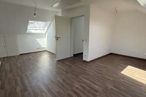 Attraktives 5-Zimmer-Reihenendhaus mit geh. Innenausstattung und EBK in Frankfurt am Main Kalbach – Im Kirschenwäldchen 63, 60437 Kalbach-Riedberg, Frankfurt am Main – Vorschaubild 10
