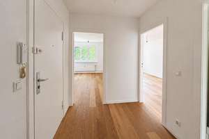 Saniert - für einen guten Wohnstart – Lichtenrader Straße 35a, 12049 Neukölln (Ortsteil), Berlin – Vorschaubild 1