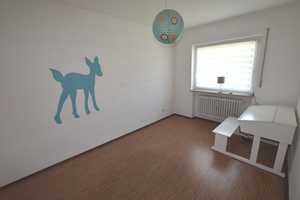 Geräumiges Zweifamilienhaus mit Garten und Garage in ruhiger Lage – Main-Kinzig-Kreis – Vorschaubild 5