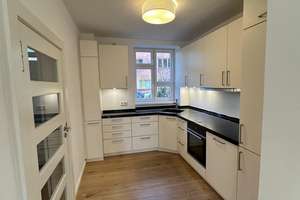 OPEN HOUSE 13.6. von 10-13 Uhr. Provisionsfrei: Stilvolles Bruno-Taut-Reihenhaus in Zehlendorf – Hochsitzweg 99, 14169 Zehlendorf, Berlin – Vorschaubild 1