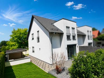 Moderne Doppelhaushälfte mit traumhafter Aussicht