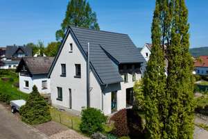 2 Häuser zum sofort einziehen! Moderner Familientraum mit viel Platz in Wesernähe