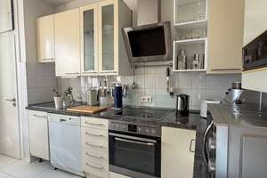 DÜSSELDORF-Pempelfort | Großzügig geschnitten, zentral gelegen, mit Balkon – 40477 Pempelfort, Düsseldorf – Vorschaubild 11