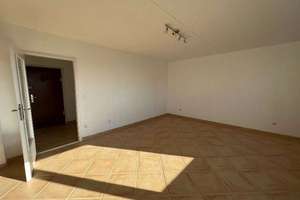 Helle 1-Zimmer Wohnung im 5. OG  - Schwimmbad in der Wohnanlage – Plievierpark 18, 81737 Neuperlach, München – Vorschaubild 4