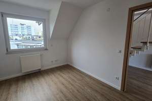 Moderne Maisonette-Perle mit Garten-Oase: Raumwunder mit Entwicklungspotenzial in Neuss-Norf – Düsselstraße 5, 41469 Norf, Neuss – Vorschaubild 10
