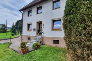 Gepflegtes Wohnhaus mit Scheune – Zollernalbkreis – Vorschaubild 1