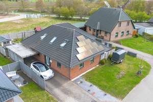 Großzügiges Einfamilienhaus mit nachhaltigem Energiekonzept und Garten-Highlight