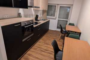 Jedes Zimmer mit eigenem Bad (großer Garten) – Kittlerstraße 6, 74076 Heilbronn – Vorschaubild 6