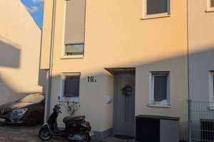 Modernes 4-Zimmer-Reihenendhaus mit großzügigem Garten in Oberhausen-Rheinhausen! – Die vollständige Adresse der Immobilie erhältst du vom Anbieter., 68794 Oberhausen-Rheinhausen – Vorschaubild 17