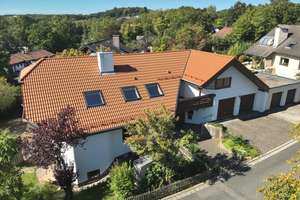 Sie lieben das Besondere? Beeindruckende Villa mit neuem Dach (Aufdachdämmung) & Hybrid-Heizung! – Die vollständige Adresse der Immobilie erhältst du vom Anbieter., 95445 Meyernberg, Bayreuth – Vorschaubild 1