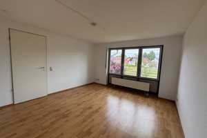 Modernes Einfamilienhaus mit angrenzender Grünfläche , 2 Terrassen und 1 Balkon - von privat – Ringstraße 79, 76356 Karlsruhe (Kreis) – Vorschaubild 13