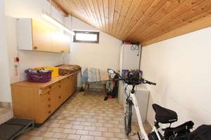 DIPLOM-Immowirt MAIER !! Perfekter, großzügiger Bungalow - WOHNEN bis ins HOHE ALTER u. PV-Anlage !! – Die vollständige Adresse der Immobilie erhältst du vom Anbieter., 94428 Eichendorf – Vorschaubild 33