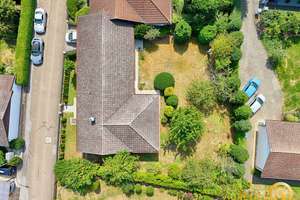 Sofort verfügbarer, gepflegter Bungalow mit Einzelgarage, auf großzügigem Grundstück, zentrale Lage – Die vollständige Adresse der Immobilie erhältst du vom Anbieter., 93333 Neustadt an der Donau – Vorschaubild 10