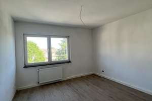 frisch renovierte 3 -Zimmer Wohnung  zu vermieten | Jetzt schnell sein ! – Raffelberger Str. 26, 45145 Frohnhausen, Essen – Vorschaubild 3