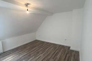 3 Zimmer Wohnung mit tollem großzügigen Schnitt