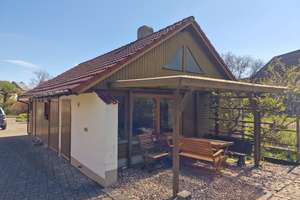 Wohnen wie im Park!
Tolles Landhaus
+ 4 Nebengebäude
+ PV-Anlage u. Fernwärme
+ Bezugsfrei in Kü – Die vollständige Adresse der Immobilie erhältst du vom Anbieter., 95473 Creußen – Vorschaubild 10