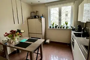 Stilvolle 2-Raum-Wohnung mit EBK in Berlin Steglitz – Thorwaldsenstraße 19a, 12157 Berlin – Vorschaubild 5