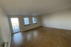 Modernisierte, 3 ZKDBGWC +Balkon, Garage vorbereitet f. E-Autos
