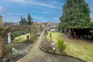 Familienglück beginnt hier – viel Platz, großzügiger Garten und flexible Wohnideen ! – Die vollständige Adresse der Immobilie erhältst du vom Anbieter., 6618 Naumburg (Saale) – Vorschaubild 4