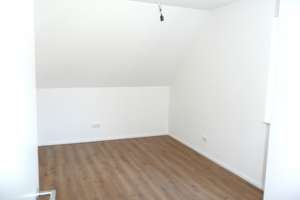Erstbezug nach umfangreicher Sanierung - DHH mit 5 Zimmern und Garage – Am Pappelwäldchen 57, 41462 Weißenberg, Neuss – Vorschaubild 15