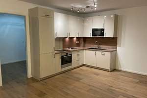 Lichtdurchflutete 3-Zimmer-Erdgeschosswohnung mit Terrasse und eigenem Garten in Frankfurt-Griesheim – Die vollständige Adresse der Immobilie erhältst du vom Anbieter., 65933 Griesheim, Frankfurt am Main – Vorschaubild 2