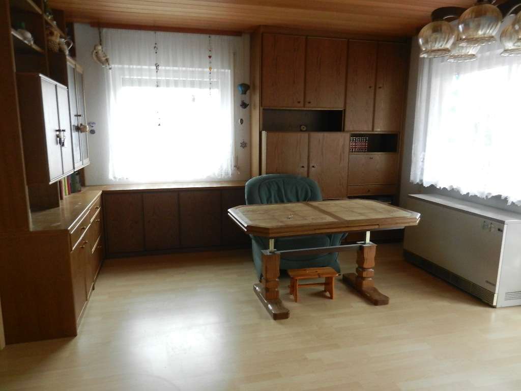 Immobilie in Schwäbisch Gmünd - 2-Familienhaus mit kl. ELW im DG in Schw.Gmünd-Bettringen - Bild 3