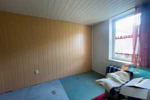 Eibenstock: Reihenhaus mit Charme, Garten und 700 m² Grundstück – teilsaniert – Erzgebirgskreis – Vorschaubild 14