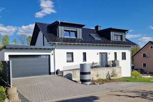 Limburg. Top-ausgestattetes modernes EFH mit Einliegerwohnung. – Die vollständige Adresse der Immobilie erhältst du vom Anbieter., 65554 Limburg an der Lahn – Vorschaubild 2