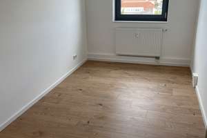 Sie suchen eine schöne gemütliche neue Wohnung mit einem großem Balkon? Dann habe ich das Richtige! – Badeteichstr. 48, 39126 Rothensee, Magdeburg – Vorschaubild 4