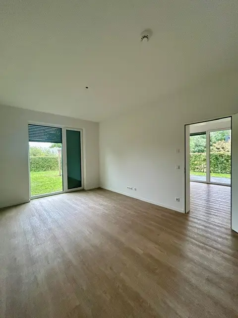 Schöne Erdgeschosswohnung mit Garten - Photo 2