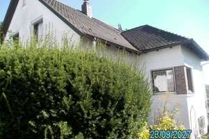 Freistehendes Einfamilienhaus in Hepberg in toller Lage mit Garage und Garten
