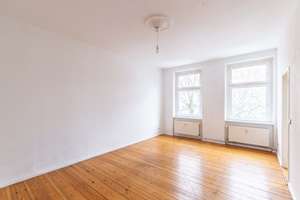 Charmante 2-Zimmer-Altbauwohnung mit großem Potenzial – 3. OG, lichtdurchflutet & zentral – Grünberger Strasse 19, 10243 Friedrichshain, Berlin – Vorschaubild 3