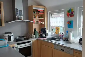 Attraktives und gepflegtes 8-Zimmer-Zweifamilienhaus in Neckartenzlingen – Esslingen (Kreis) – Vorschaubild 9