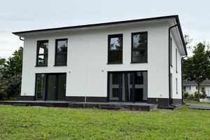 Neubau / Erstbezug * Stilvolle Doppelhaushälfte in grüner Lage – Teltow-Fläming (Kreis) – Vorschaubild 2