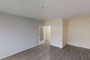 Großzügig geschnittene 3-Zimmer-Wohnung mit BALKON – Lahrkampstraße 23, 33104 Schloß Neuhaus, Paderborn – Vorschaubild 4