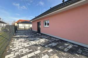 Einziehen und genießen! Stilvoller Wohlfühl- Bungalow mit Sonnenterrasse, Garten und Energieklasse A – Bachstraße 6b, 6766 Bitterfeld-Wolfen – Vorschaubild 12