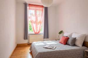 Zwei Balkone & Altbau-Charme: Stilvolle, vermietete Kapitalanlage in Berlin-Adlershof – Zinsgutstraße 14, 12489 Adlershof, Berlin – Vorschaubild 5