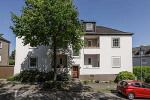 Landhausflair! Charmante 3,5-Raum-Maisonette mit rd. 110 m², Loggia und Garten in Stadtwald 
