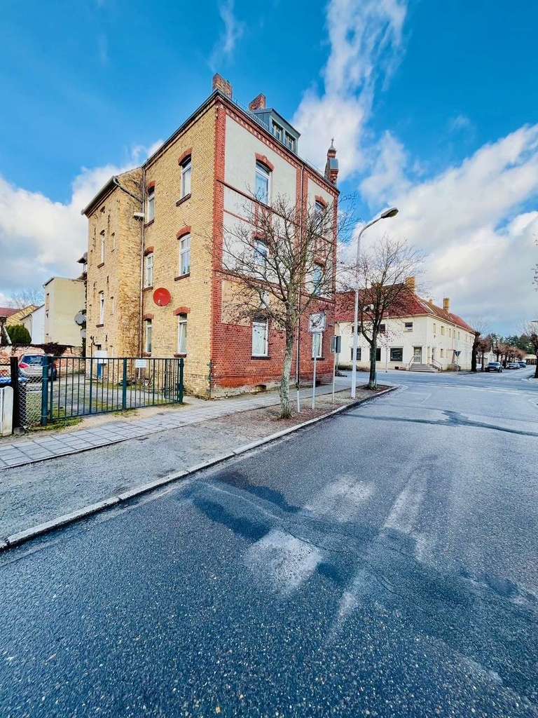 Immobilie in Finsterwalde - Attraktives Mehrfamilienhaus mit Ausbaupotenzial und stabiler Rendite in Finsterwalde - Bild 1