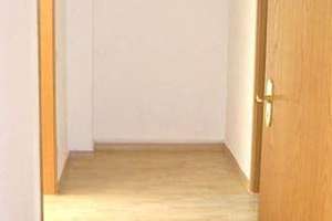 Große DG 2-Zimmer mit Einbauküche, Laminat in Topplage zum Toppreis! Stellplatz mgl. – Willy-Reinl-Straße 8, 9116 Altendorf, Chemnitz – Vorschaubild 6