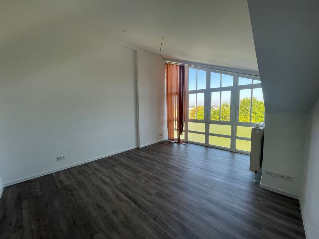 Immobilie in Gilching - Interessantes Wohnen unterm  Dach - Bild 0