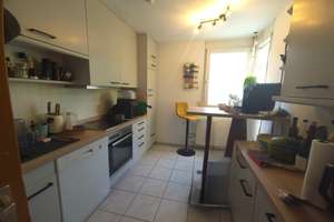 Großzügige 3-Zimmer-Wohnung mit Südostterrasse und eigenem Gartenanteil in Herrenberg – Die vollständige Adresse der Immobilie erhältst du vom Anbieter., 71083 Herrenberg – Vorschaubild 2