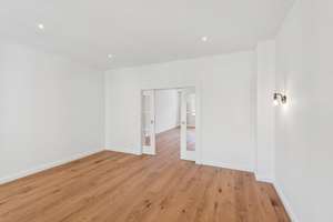 Großzügiges Wohnen. 
Mit Liebe zum Detail kernsanierte 2.5-Zimmer-Wohnung mit großer Loggia in bege – Die vollständige Adresse der Immobilie erhältst du vom Anbieter., 40211 Pempelfort, Düsseldorf – Vorschaubild 8