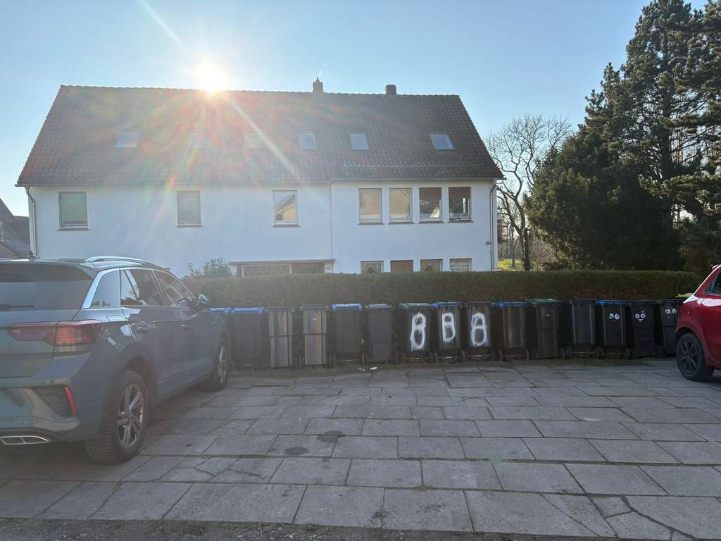 Immobilie in Bad Salzuflen - Freistehendes Mehrfamilienhaus mit viel Potential - für Kapitalanleger - Bild 2