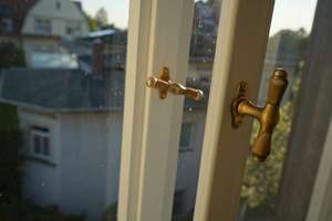 Liebevoll sanierte 2-Zimmer-Wohnung mit Balkonen in denkmalgeschützter Villa – Die vollständige Adresse der Immobilie erhältst du vom Anbieter., 1324 Bühlau/Weißer Hirsch, Dresden – Vorschaubild 9