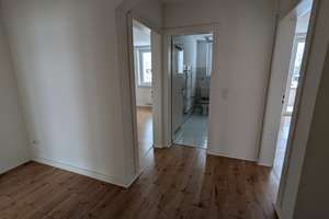 ESSEN-HOLSTERHAUSEN ++ FUßLÄUFIG ZUM UNI-KLINIKUM ++3. OG++3 Zi.++ BALKON ++ 1x KFZ-STELLPL. AM HAUS – Die vollständige Adresse der Immobilie erhältst du vom Anbieter., 45147 Holsterhausen, Essen – Vorschaubild 9