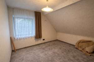 Mehrgenerationenwohnen mit vier Wohneinheiten, Ausbau-/Entwicklungsperspektive – Die vollständige Adresse der Immobilie erhältst du vom Anbieter., 40591 Wersten, Düsseldorf – Vorschaubild 27