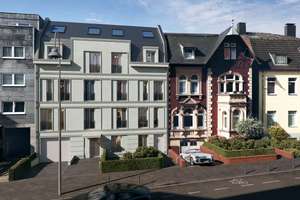 2 Wohnungen zusammen gelegt: Eine Etage voller Luxus mit Rheinblick