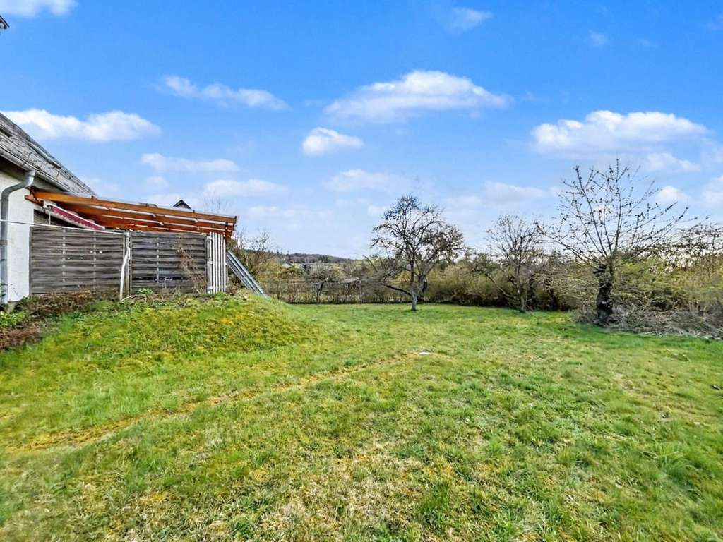 Immobilie in Selters (Taunus) - Gepflegtes, vermietetes EFH in ruhiger Lage und großem Grundstück in Haintchen-Selters - Bild 4