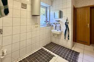 *Käuferprovisionsfrei*: Exklusive Villa mit separater Einliegerwohnung – Die vollständige Adresse der Immobilie erhältst du vom Anbieter., 89312 Günzburg – Vorschaubild 35